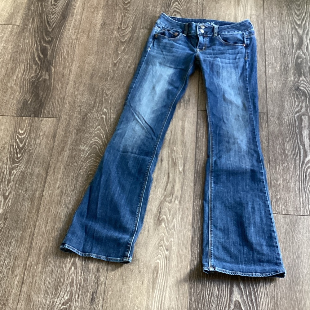 American Eagle Outfitters Flare Blue Jeans